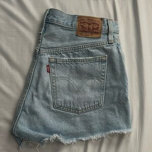 Levi shorts